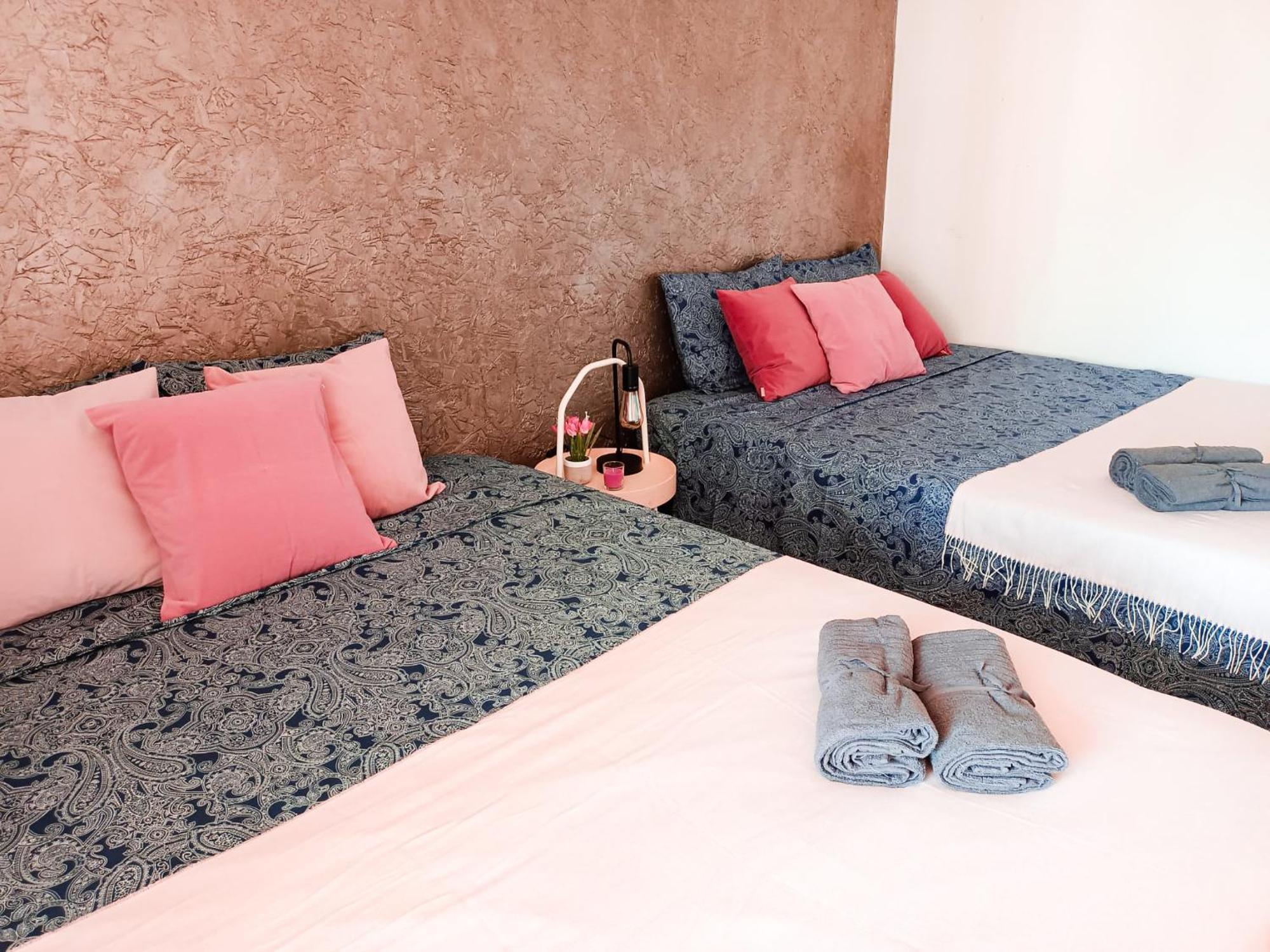 By Urquinaona Private Rooms Barcelona Eksteriør billede
